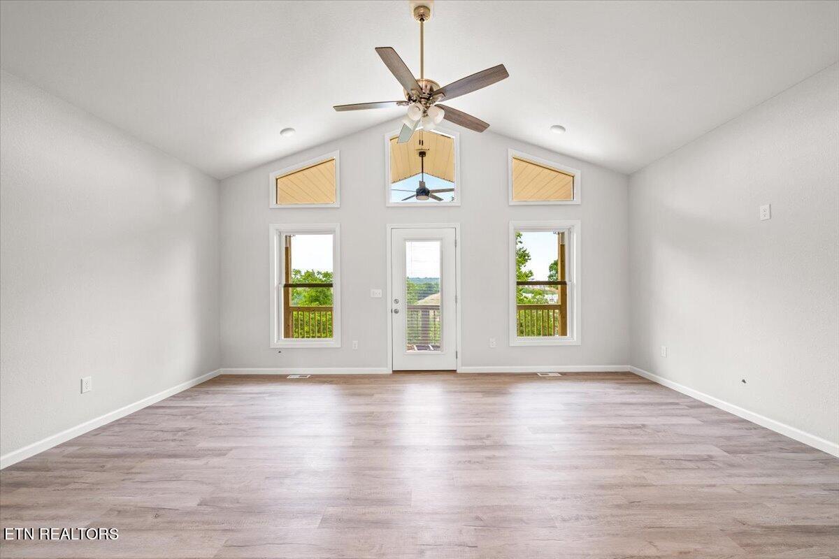 258 Sam Maria Way, Lafollette, TN - Norris Lake Real Estate - Image# 16