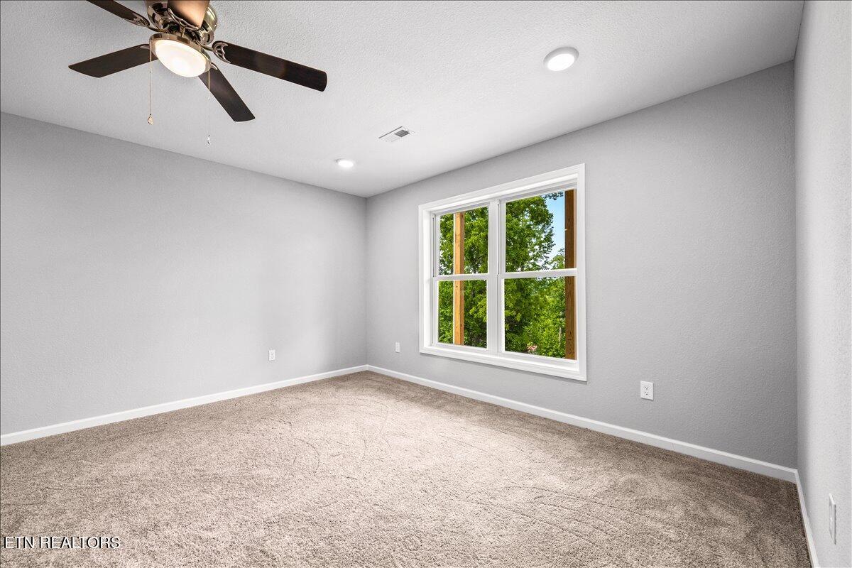 258 Sam Maria Way, Lafollette, TN - Norris Lake Real Estate - Image# 45