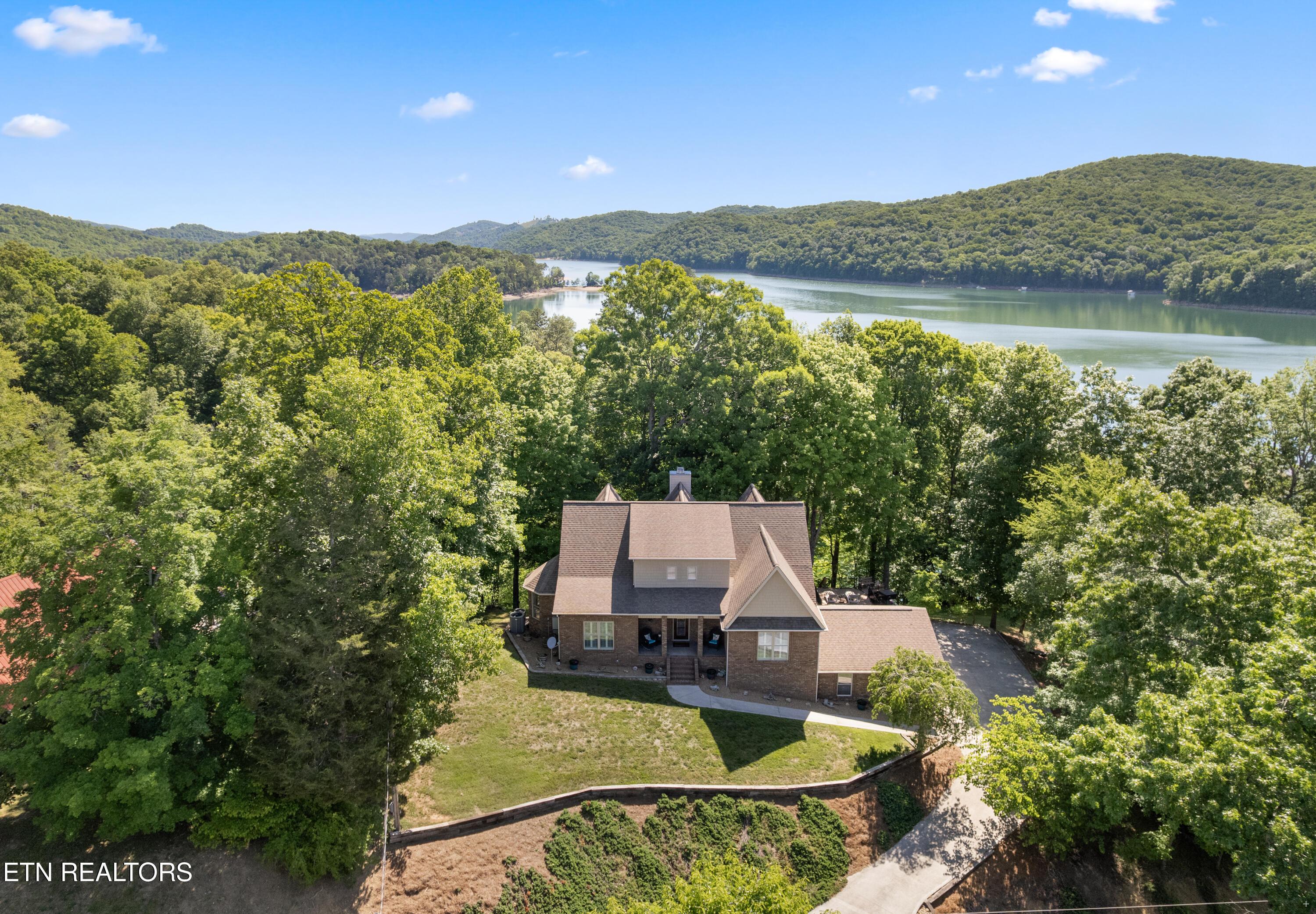 127 Ridgeland Lane, Sharps Chapel, TN - Norris Lake Real Estate - Image# 2