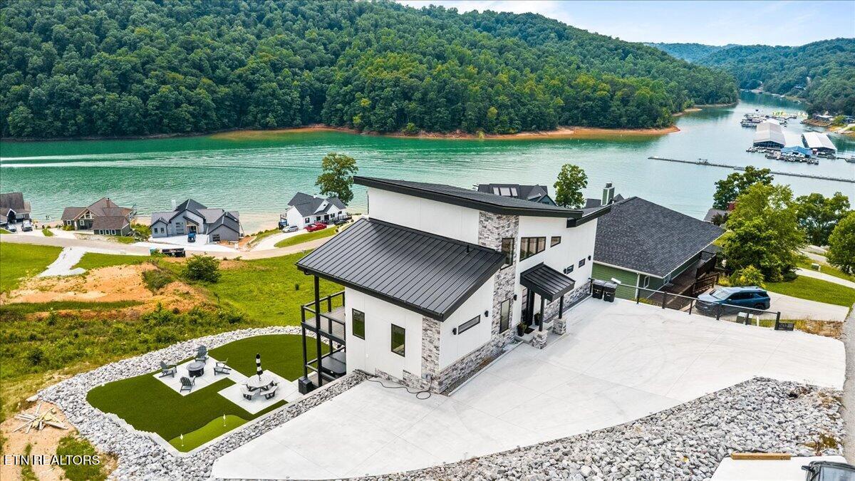 502 Cameron Loop Lane, Lafollette, TN - Norris Lake Real Estate - Image# 3