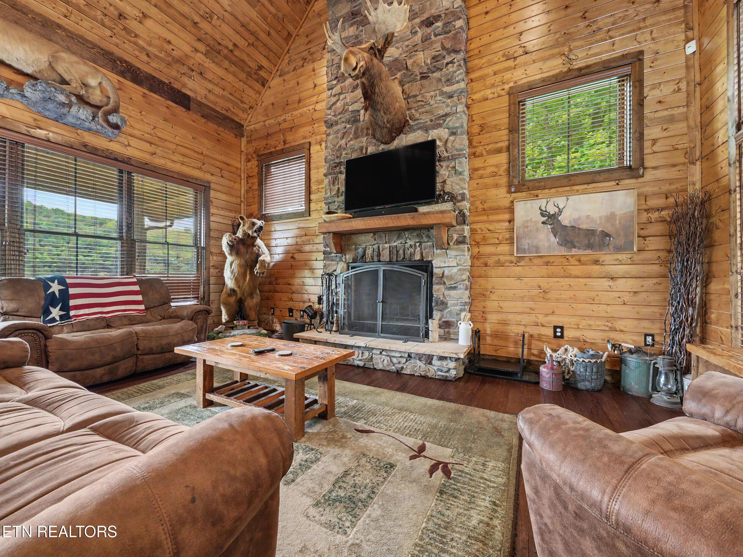 836 & 835 Jacks Bluff Rd, New Tazewell, TN - Norris Lake Real Estate - Image# 7