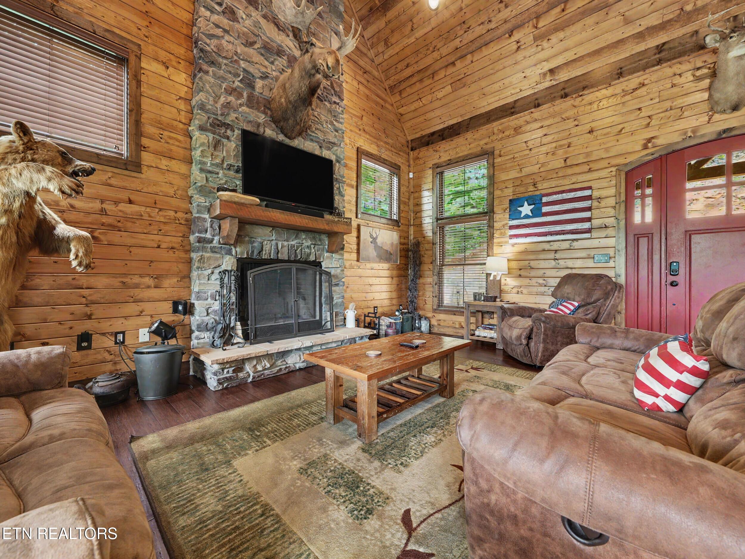 836 & 835 Jacks Bluff Rd, New Tazewell, TN - Norris Lake Real Estate - Image# 9