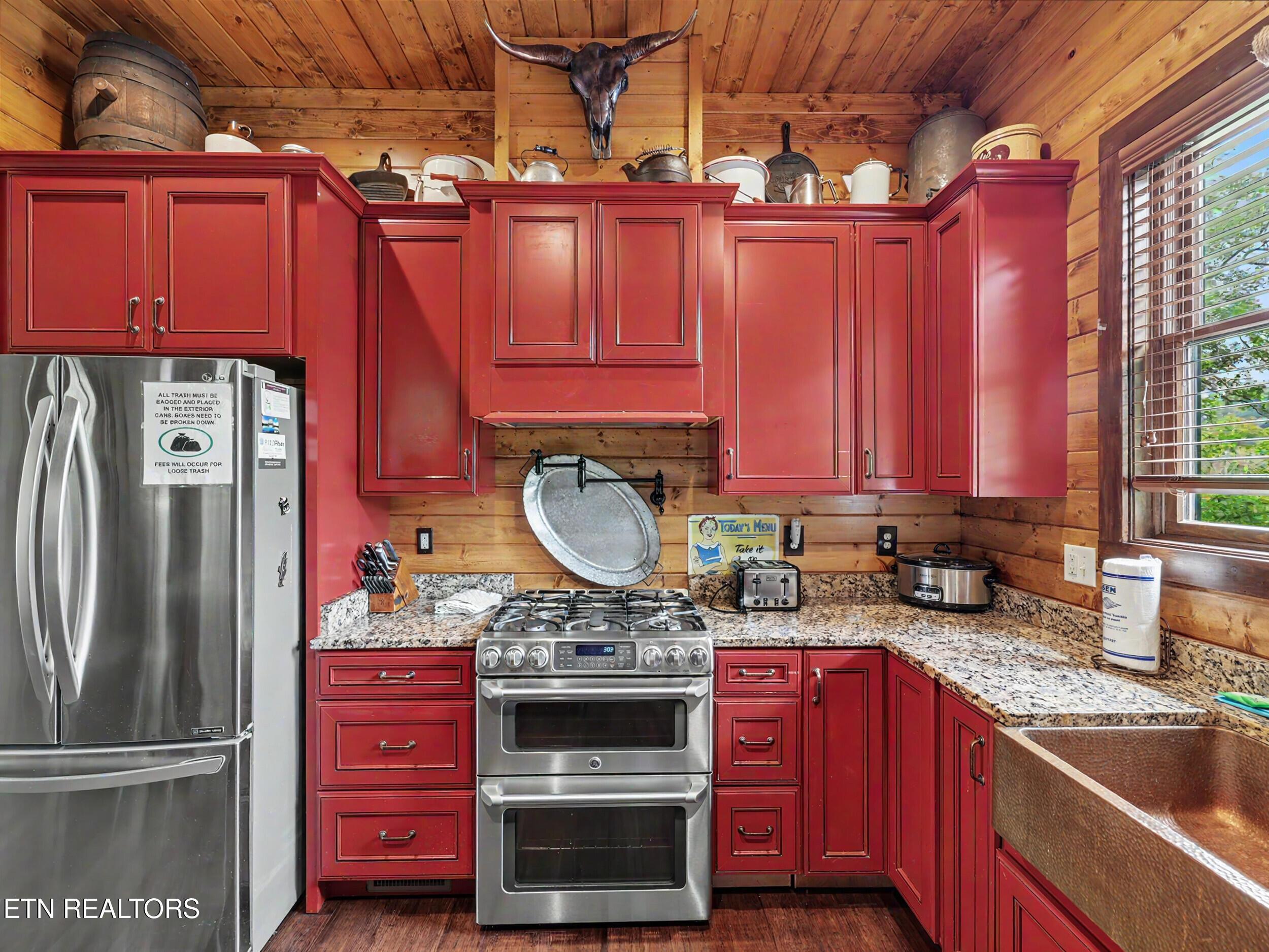 836 & 835 Jacks Bluff Rd, New Tazewell, TN - Norris Lake Real Estate - Image# 12