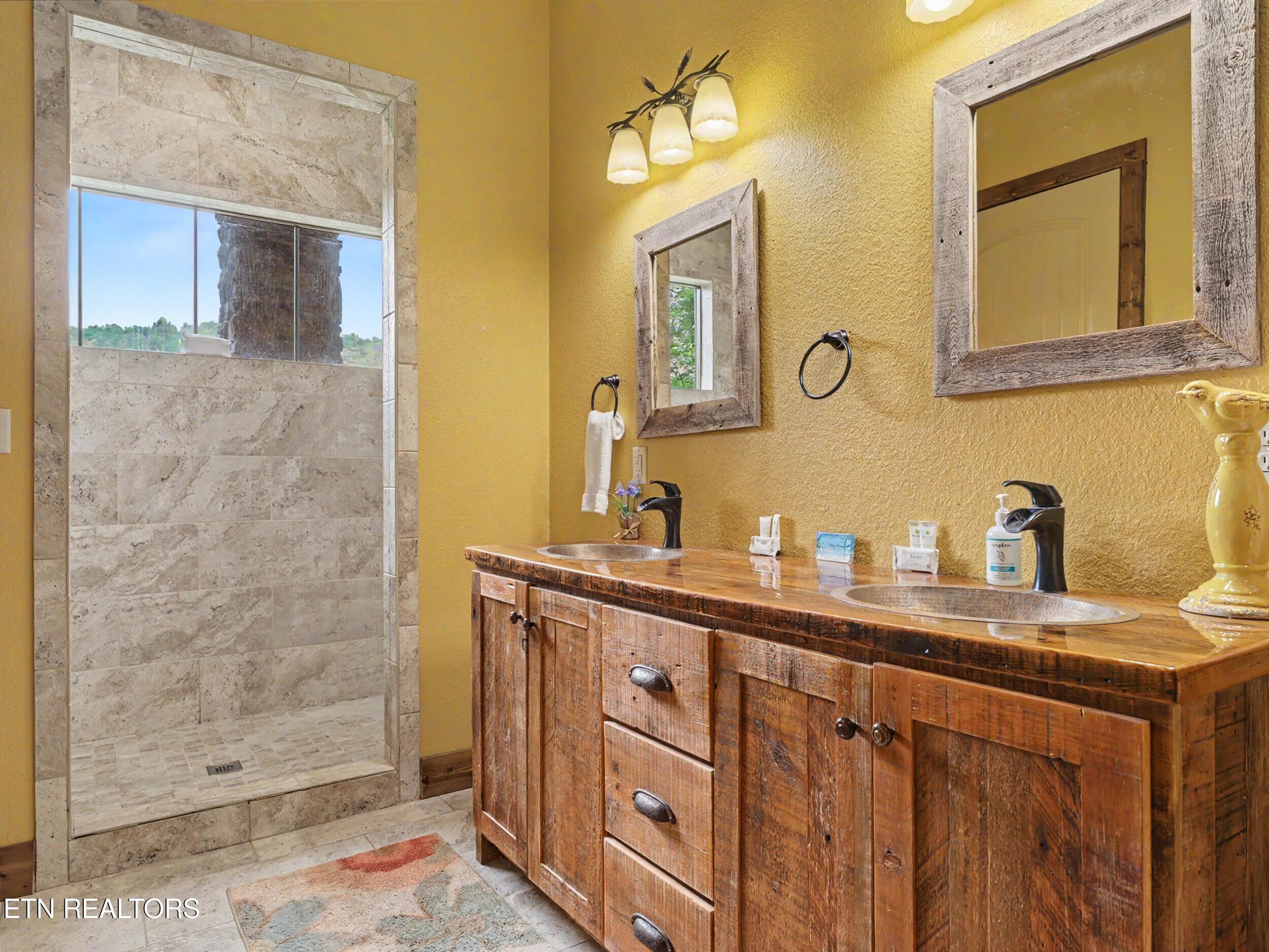 836 & 835 Jacks Bluff Rd, New Tazewell, TN - Norris Lake Real Estate - Image# 28