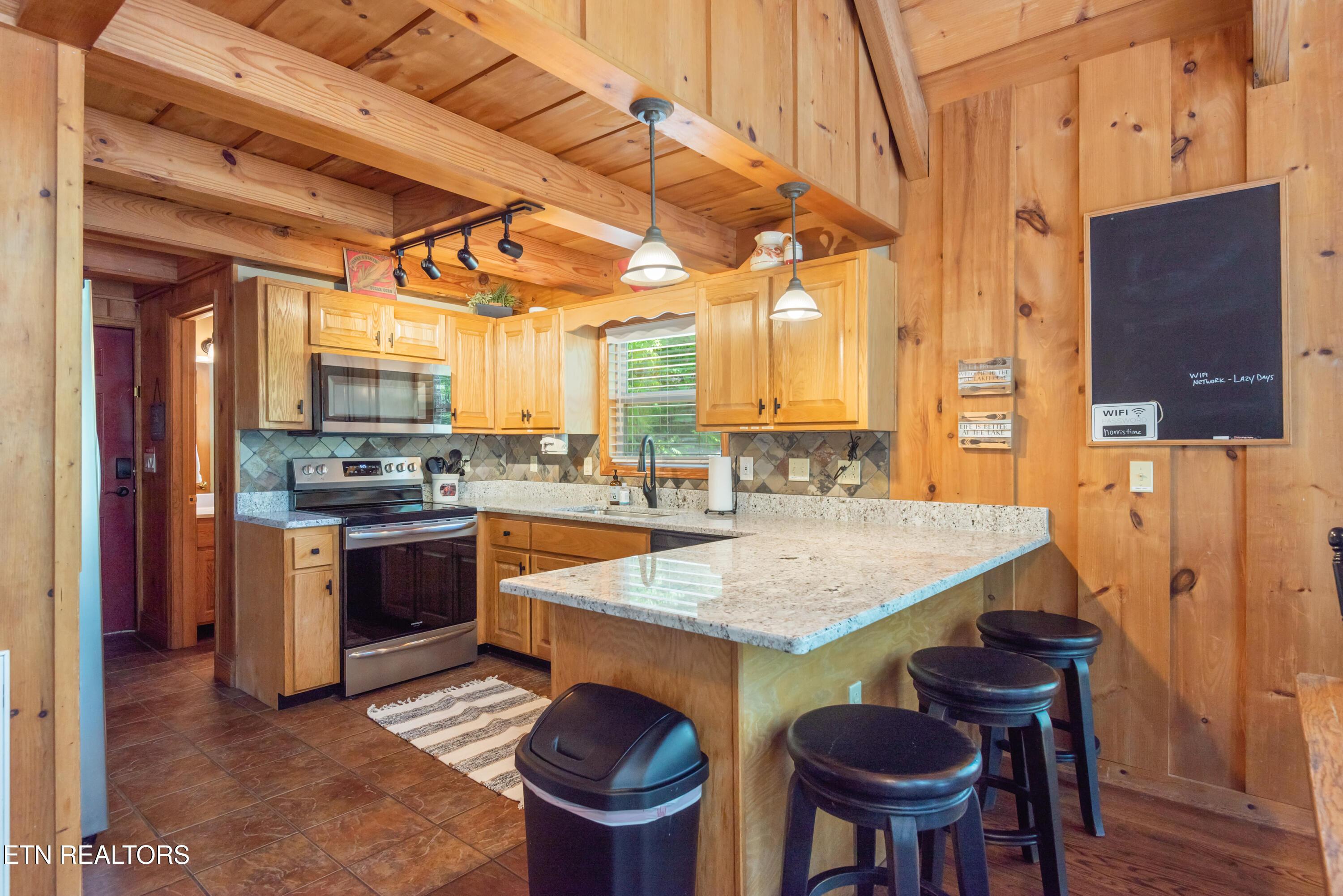 147 Flat Lake Circle, Speedwell, TN - Norris Lake Real Estate - Image# 17