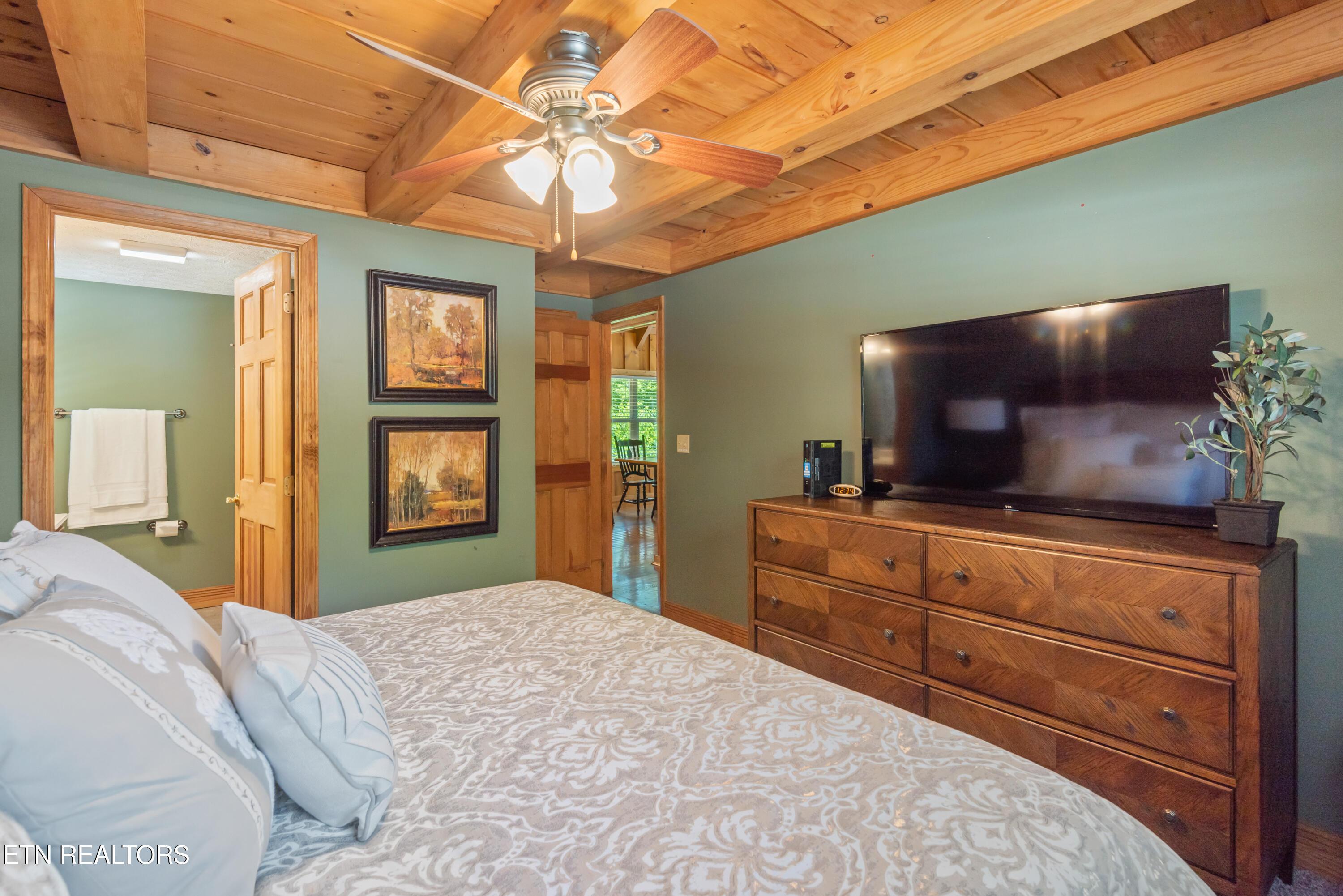 147 Flat Lake Circle, Speedwell, TN - Norris Lake Real Estate - Image# 24