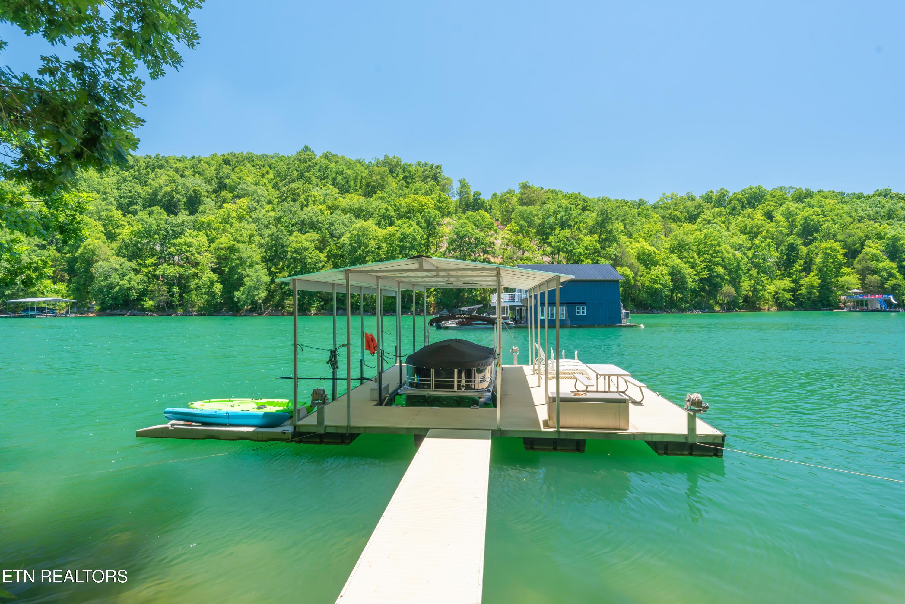 147 Flat Lake Circle, Speedwell, TN - Norris Lake Real Estate - Image# 2