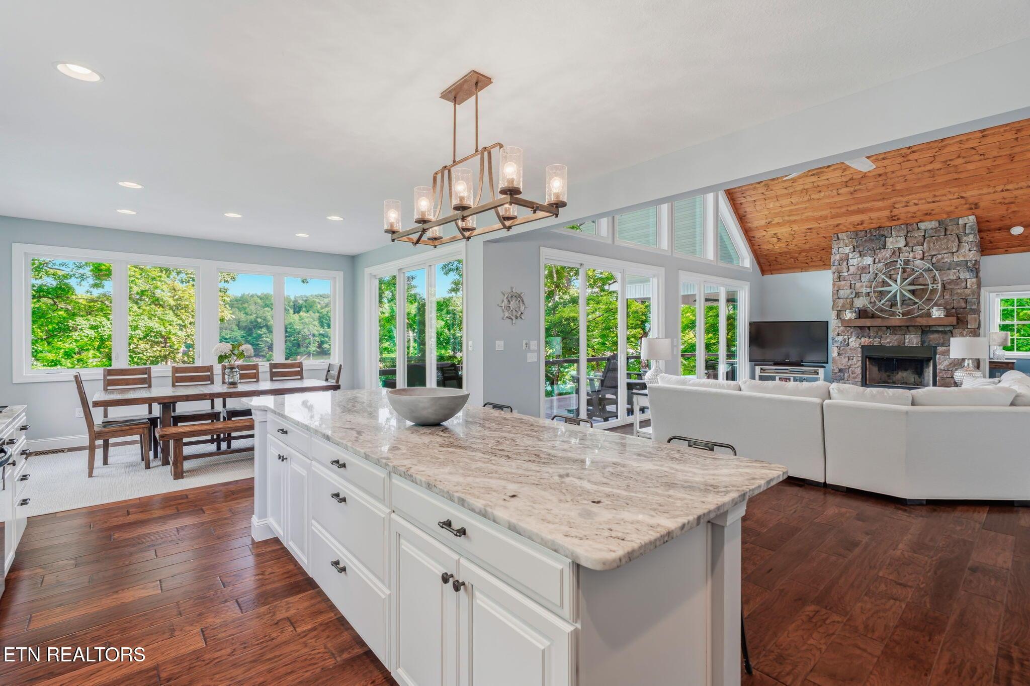 1779 Cove Pointe Rd, Lafollette, TN - Norris Lake Real Estate - Image# 17
