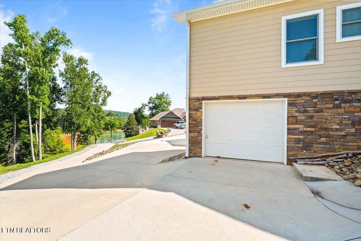 1380 E Norris Point Rd, Lafollette, TN - Norris Lake Real Estate - Image# 45