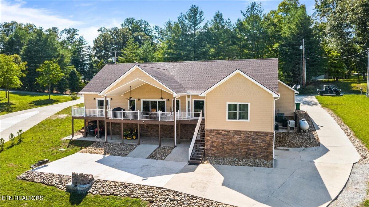 1380 E Norris Point Rd, Lafollette, TN - Norris Lake Real Estate - Image# 44
