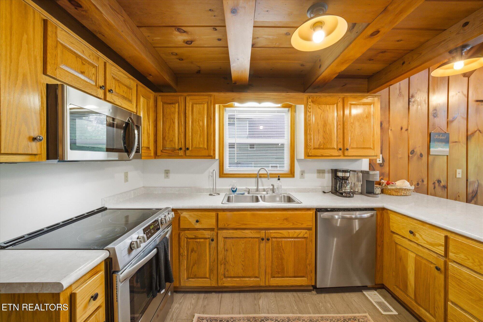 123 Flat Lake Circle, Speedwell, TN - Norris Lake Real Estate - Image# 5