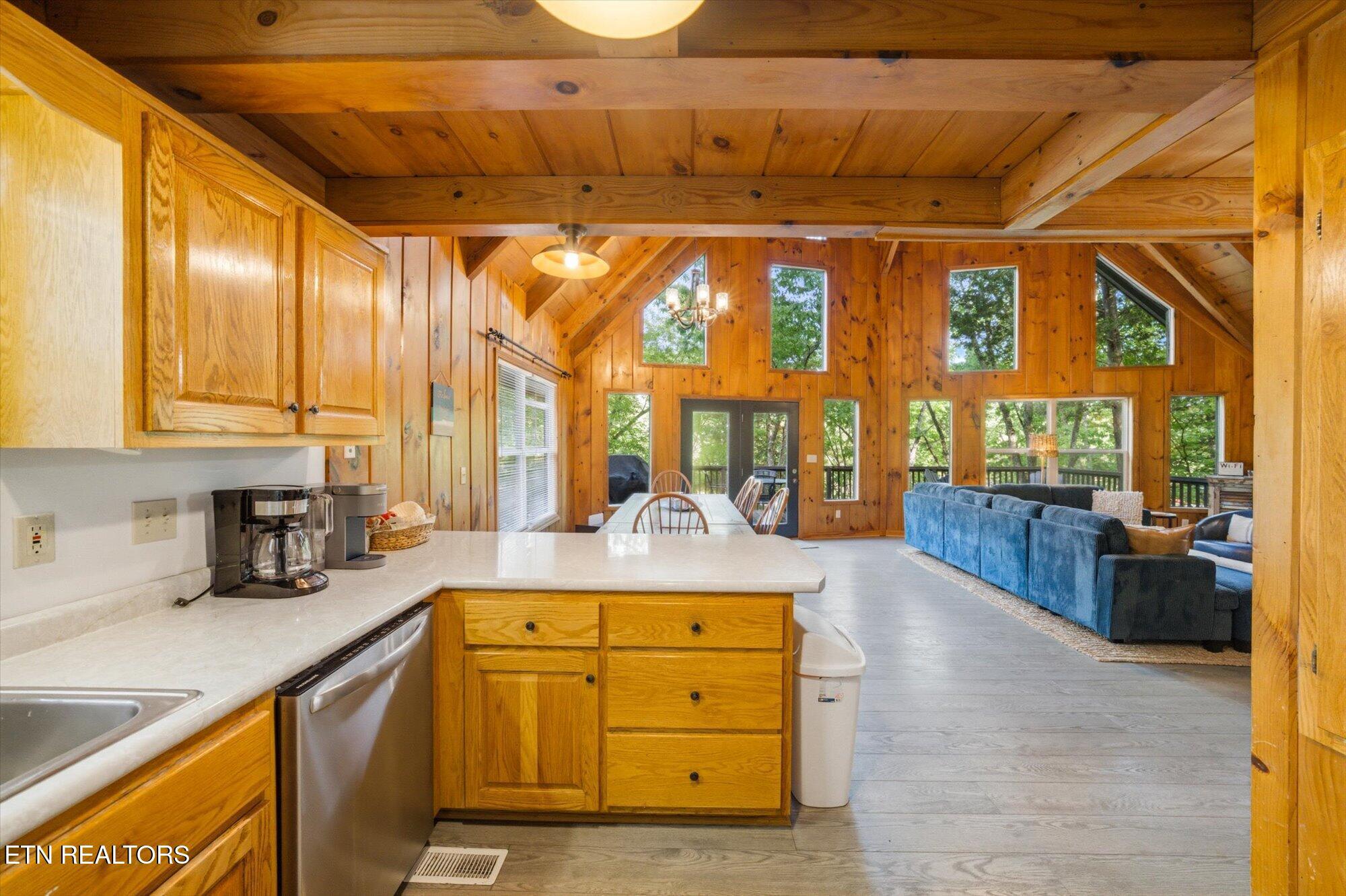 123 Flat Lake Circle, Speedwell, TN - Norris Lake Real Estate - Image# 6