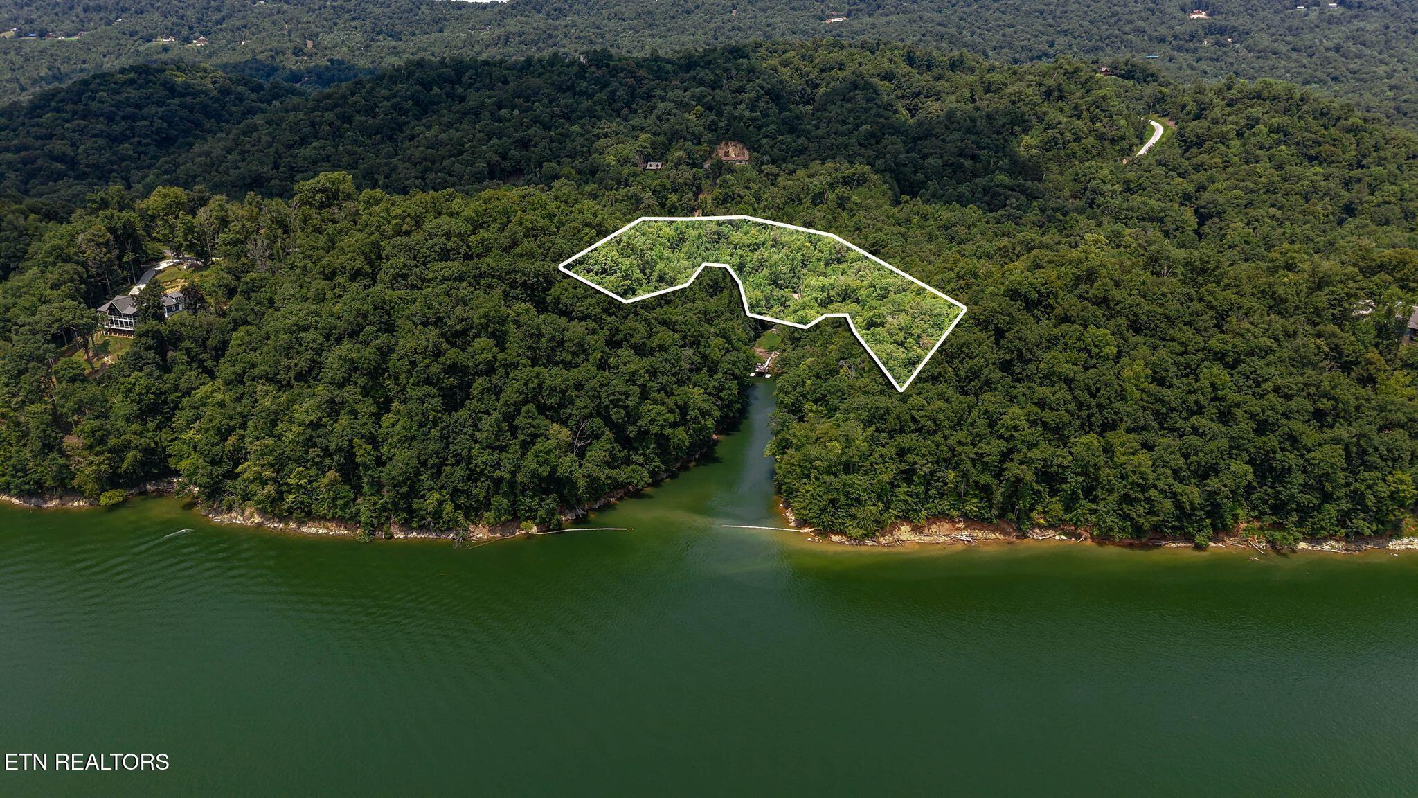 136 Landmark Drive, New Tazewell, TN - Norris Lake Real Estate - Image# 3