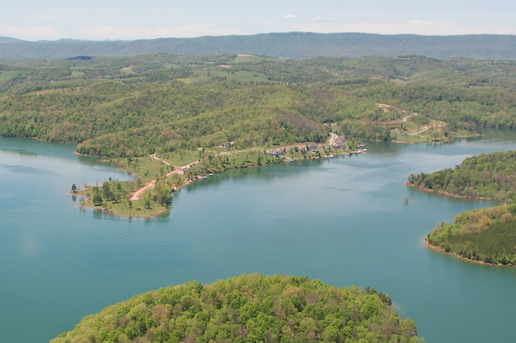 The Peninsula Homes for Sale Norris lake