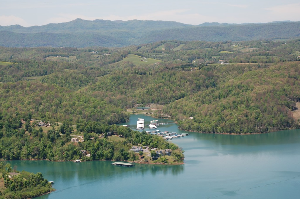 The Pointe at Shanghai Condos for Sale Norris lake